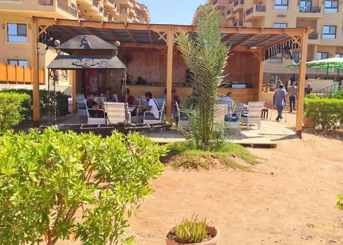 Turtles Resort- *